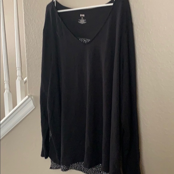 Super cute plus size sweater - Picture 1 of 3